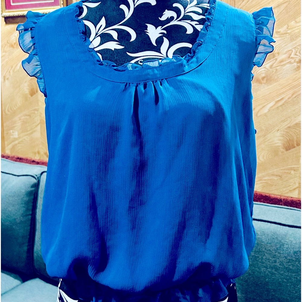 Old NAVY Blouse